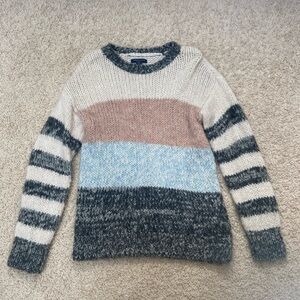 American Eagle Jegging Fit S Sweater